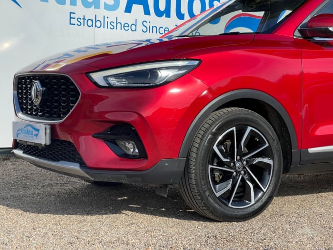 2025 Mg Mg Zs