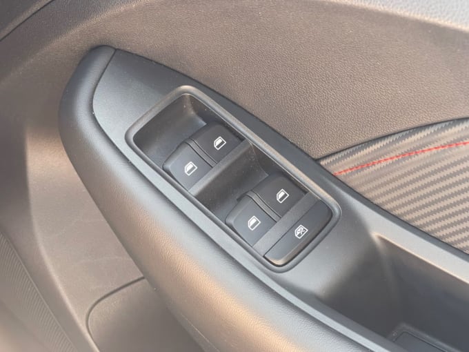 2025 Mg Mg Zs
