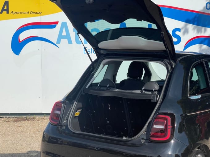 2025 Fiat 500e
