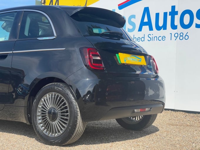 2025 Fiat 500e