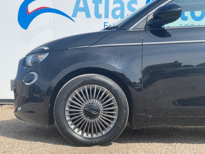 2025 Fiat 500e