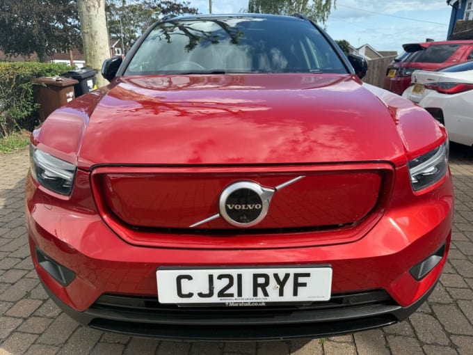 2025 Volvo Xc40