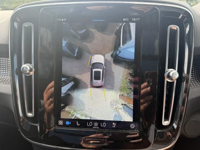 2025 Volvo Xc40