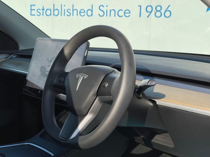 2025 Tesla Model Y