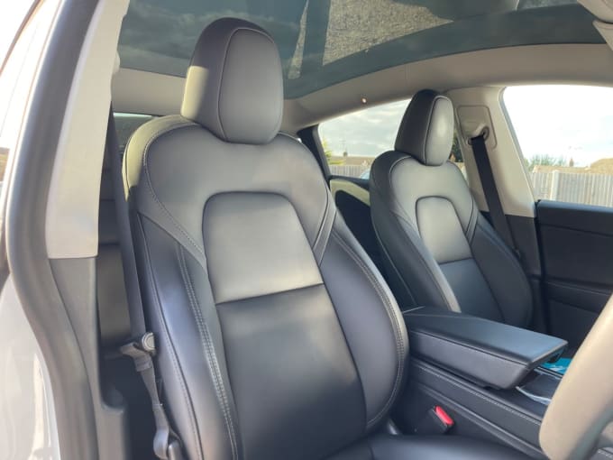 2025 Tesla Model Y