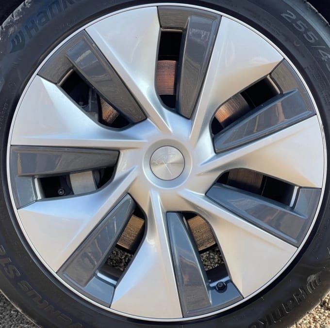 2025 Tesla Model Y