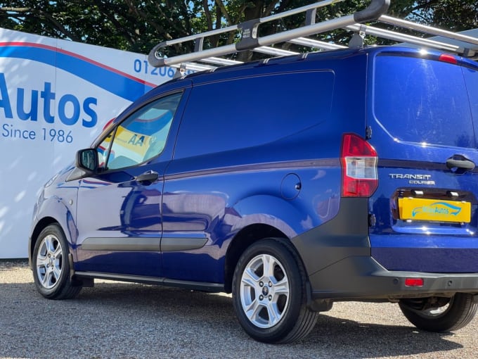 2025 Ford Transit Courier