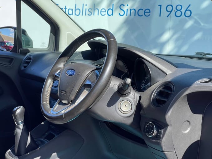 2025 Ford Transit Courier
