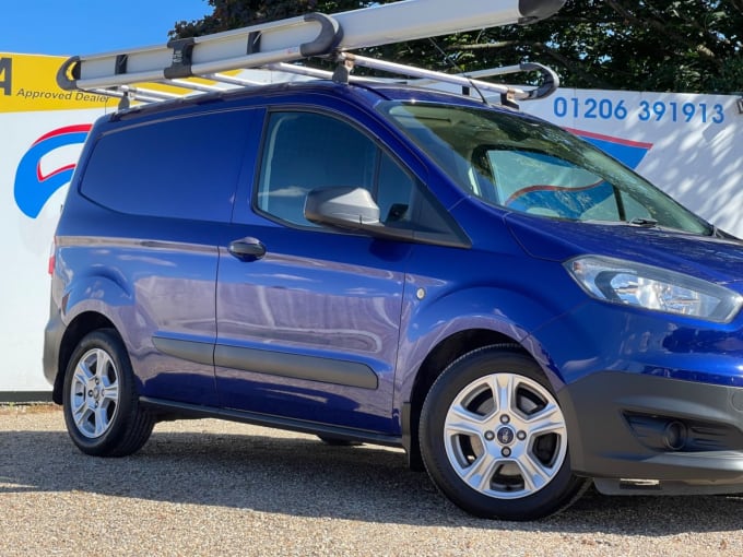 2025 Ford Transit Courier