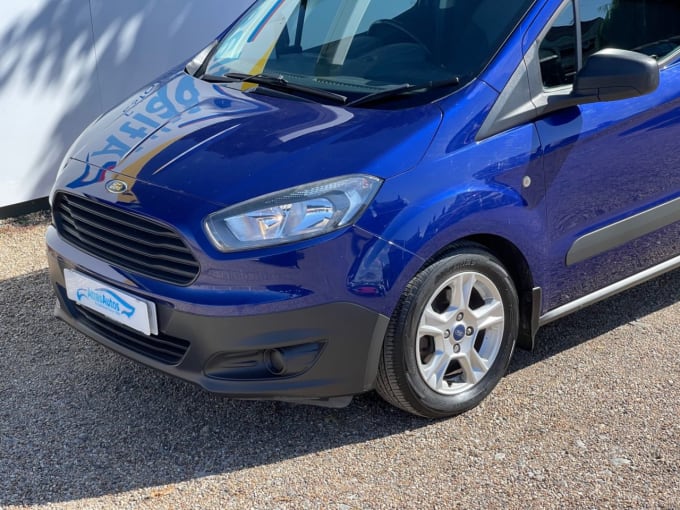 2025 Ford Transit Courier