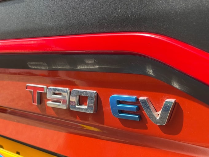 2025 Maxus T90ev