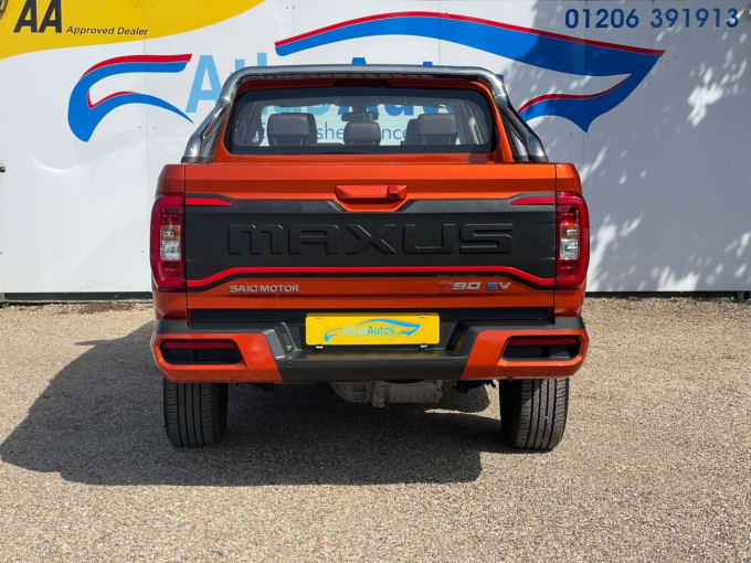 2025 Maxus T90ev