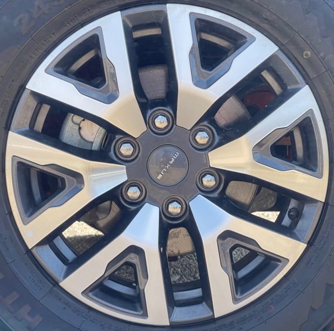 2025 Maxus T90ev