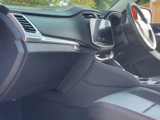 2025 Maxus T90ev