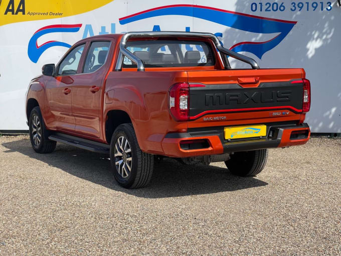 2025 Maxus T90ev