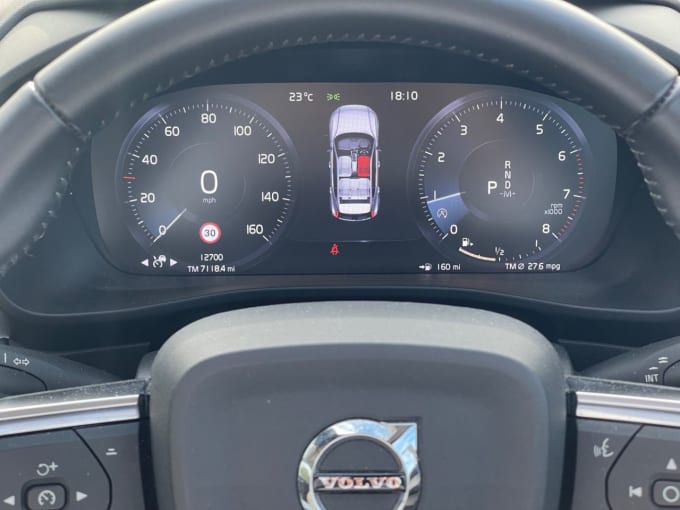 2025 Volvo Xc40