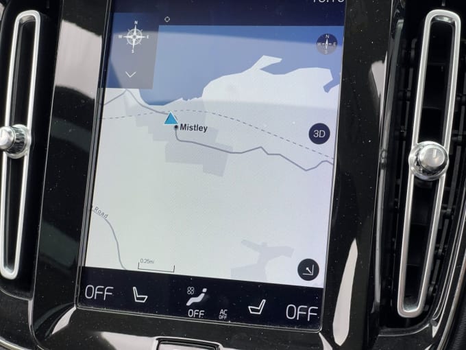 2025 Volvo Xc40