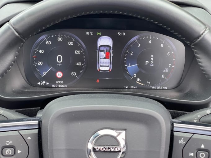 2025 Volvo Xc40