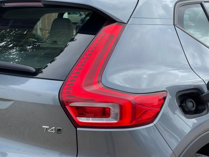 2025 Volvo Xc40