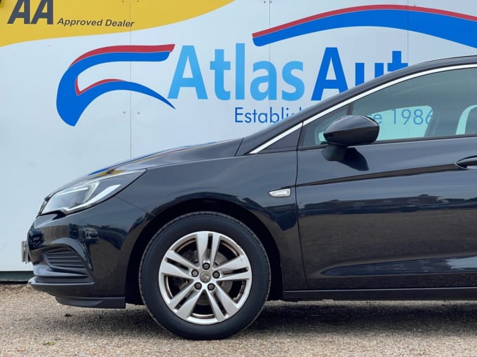 2025 Vauxhall Astra