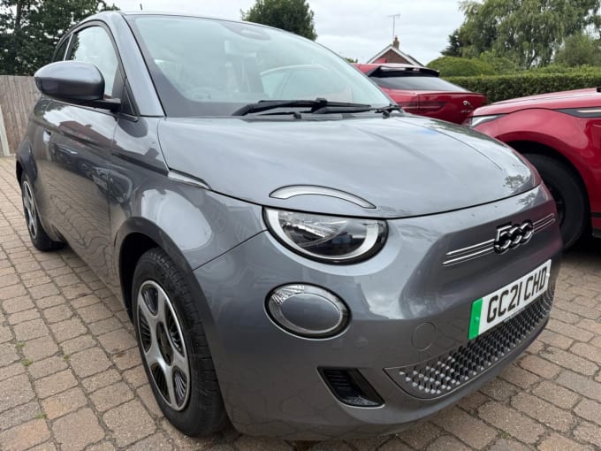 2025 Fiat 500e