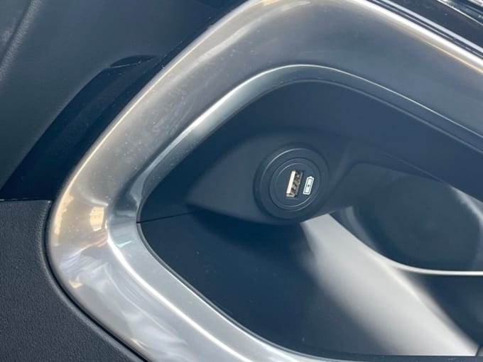 2025 Jaguar I-pace