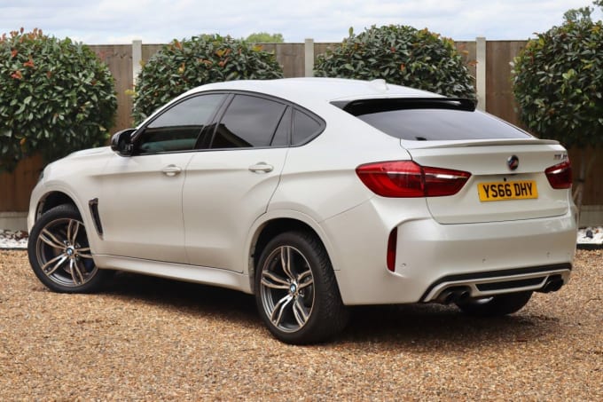 2024 BMW X6 M