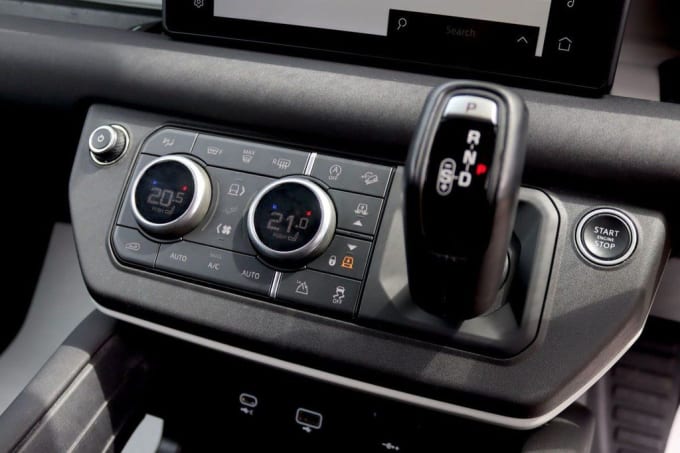 2025 Land Rover Defender