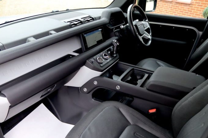 2025 Land Rover Defender