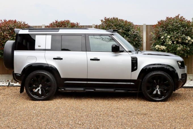 2025 Land Rover Defender