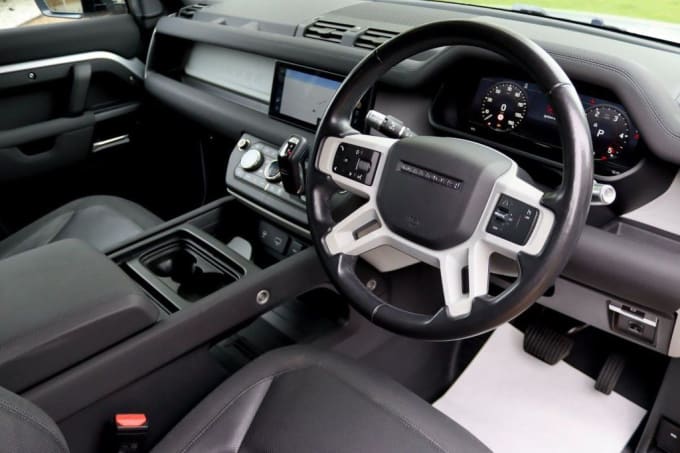 2025 Land Rover Defender