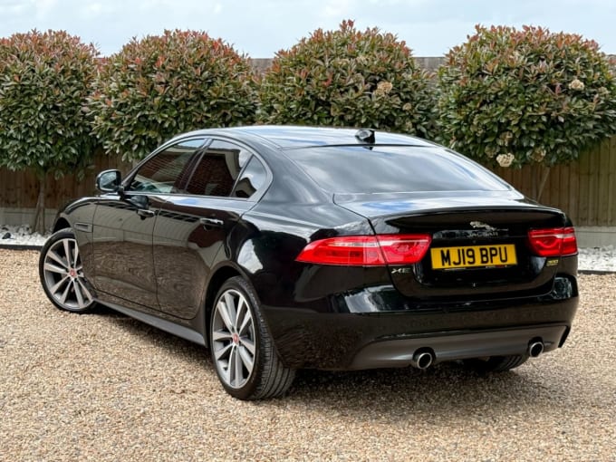 2025 Jaguar Xe