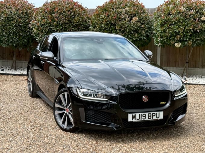2025 Jaguar Xe