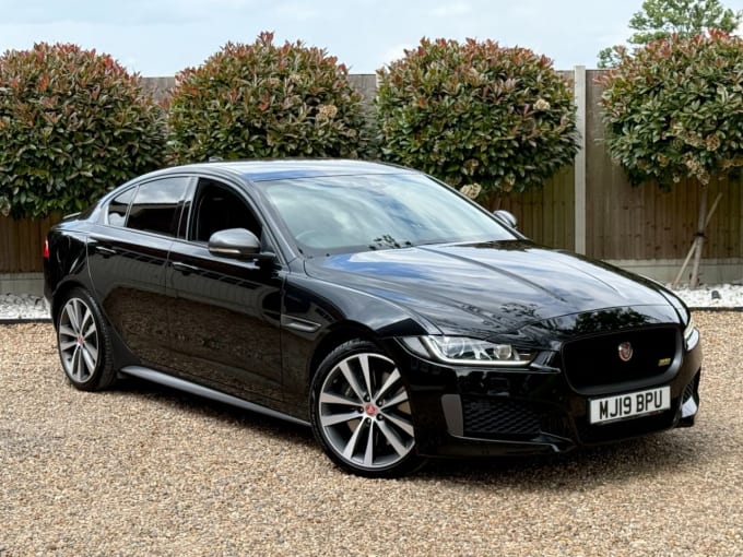 2025 Jaguar Xe