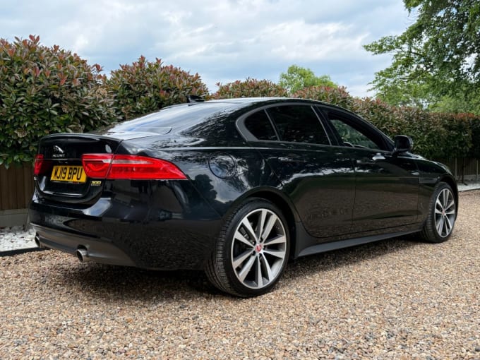 2025 Jaguar Xe