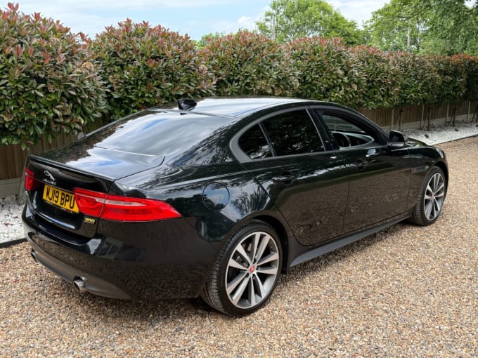 2025 Jaguar Xe
