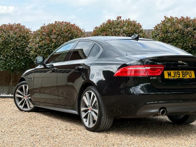 2025 Jaguar Xe