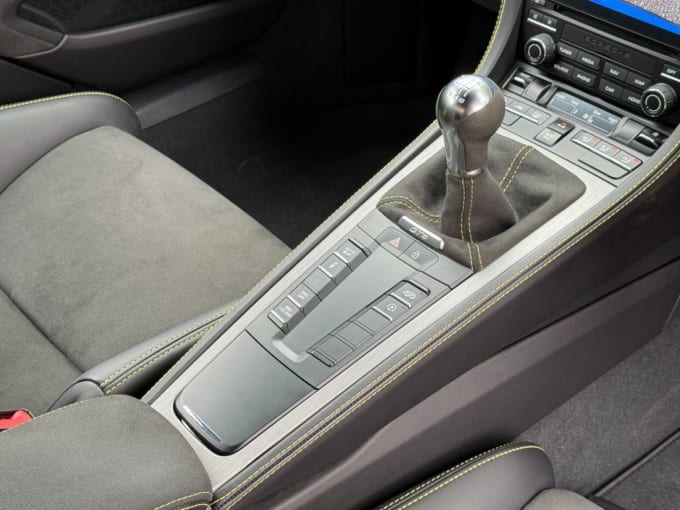 2025 Porsche 718 Cayman