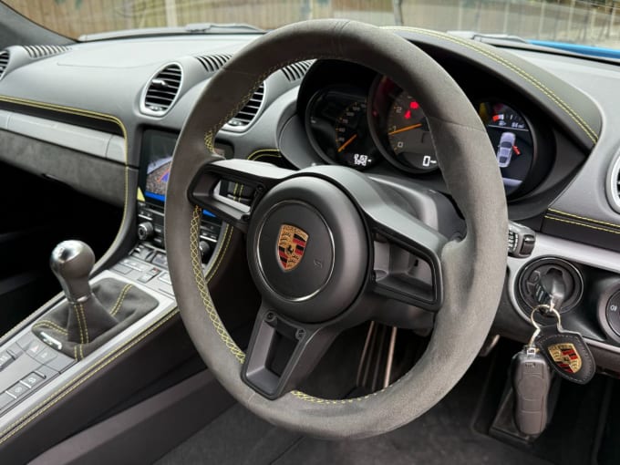 2025 Porsche 718 Cayman