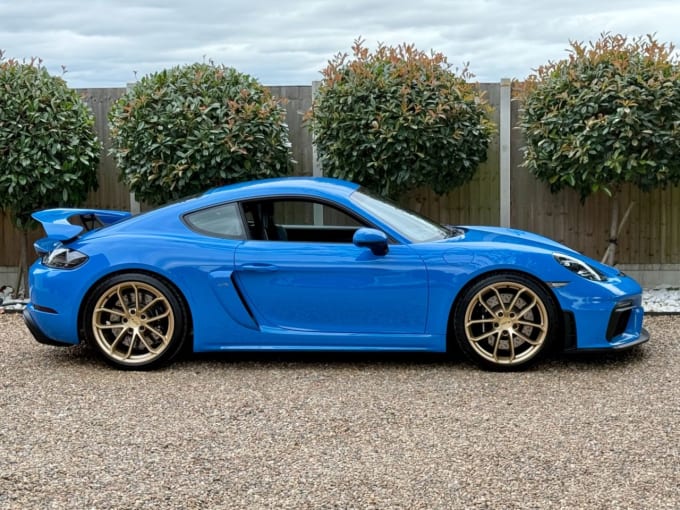 2025 Porsche 718 Cayman