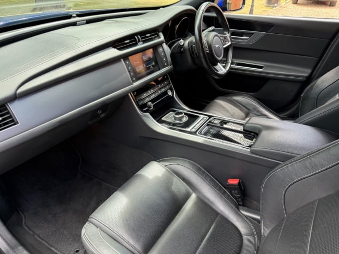 2025 Jaguar Xf