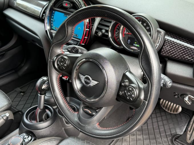 2025 Mini Hatch