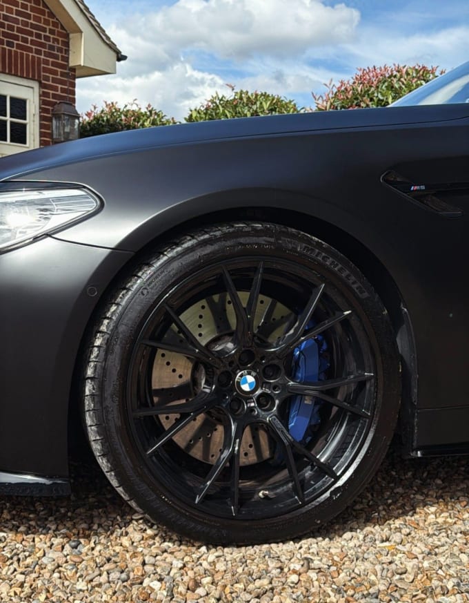 2025 BMW M5