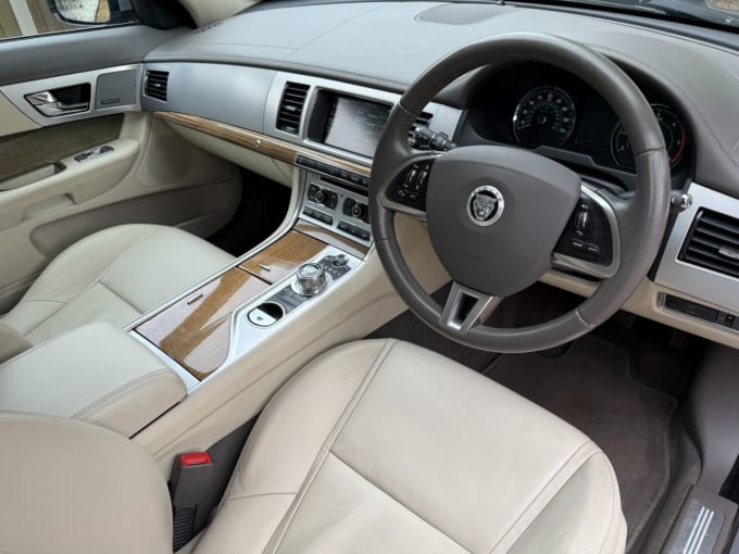 2025 Jaguar Xf
