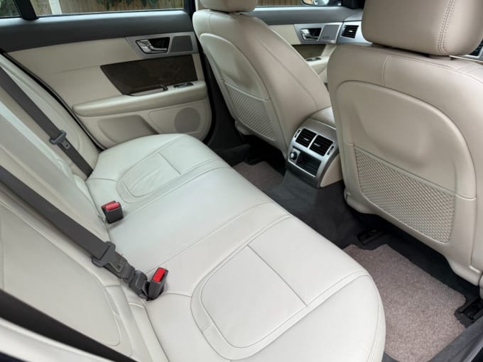2025 Jaguar Xf