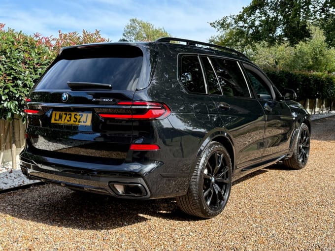 2023 BMW X7