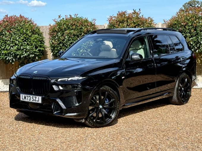 2023 BMW X7