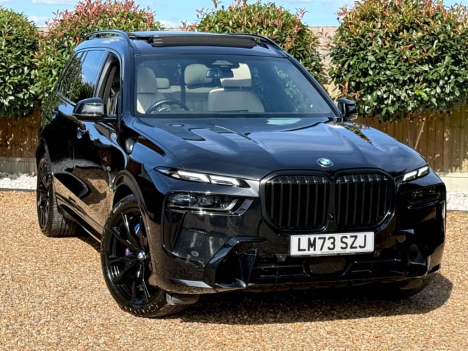 2023 BMW X7