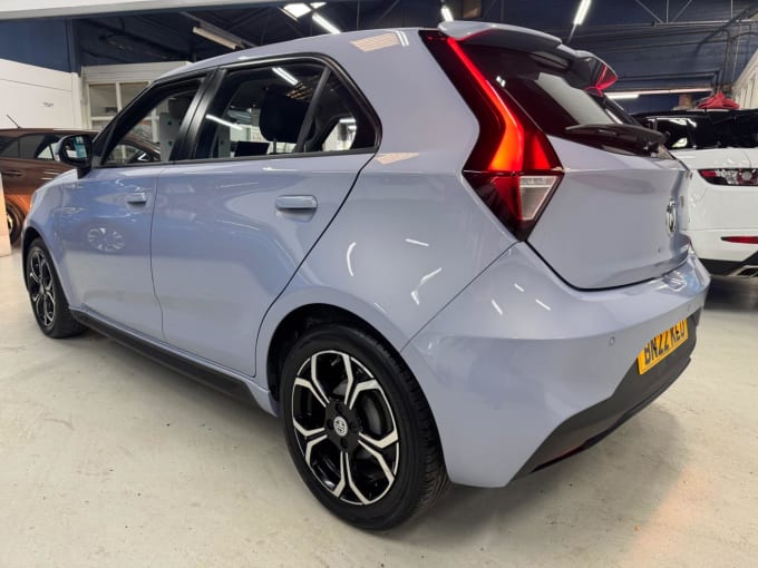 2025 Mg Mg3