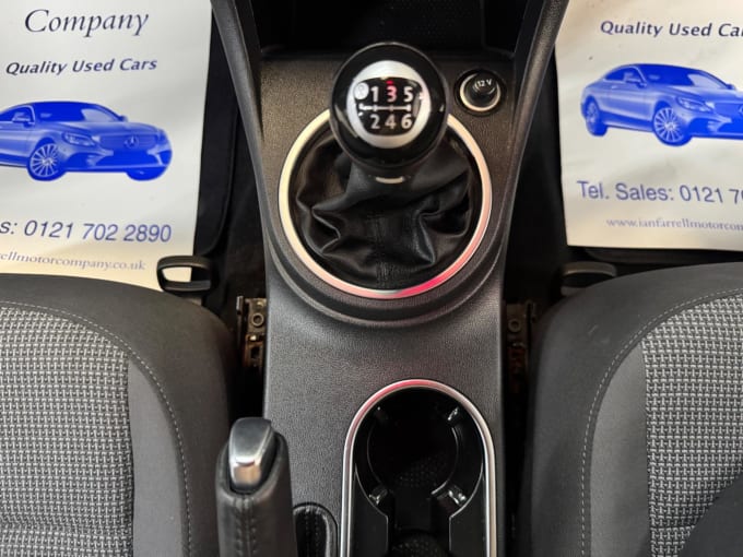 2025 Volkswagen Beetle